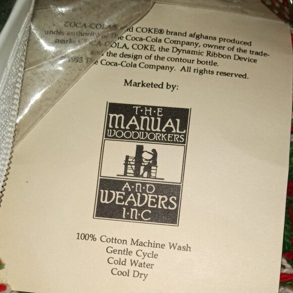 Coca-Cola VTG Ad Tapestry Throw Blanket Wall Hanging - Picture 4 of 4